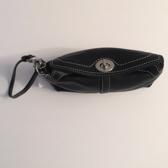 Coach wristlet - Picture 3 of 3